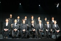 新加入メンバー7名は全員緊張の面持ち。