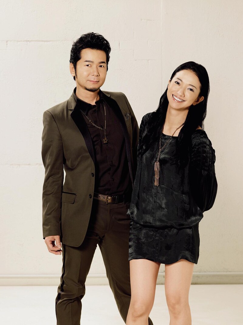 「LOVE LOVE LOVE」は1995年にシングルとして発売。TBS系ドラマ「愛してると言ってくれ」の主題歌として大ヒットを記録した。