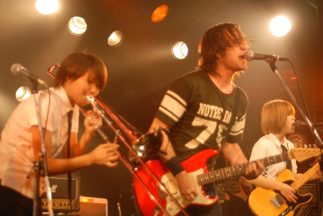 スコット・マーフィーはライブ中に、ニューアルバムと本ツアーを収録したライブDVDを6月にリリースすることを発表。2009年も彼の快進撃は止まりそうにない。