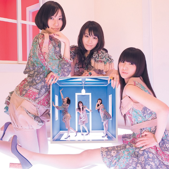 Perfumeのニューシングル「ワンルーム・ディスコ」は本日3月25日リリース（写真は通常盤ジャケット）。