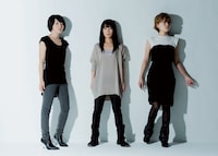 3月4日に3rdアルバム「告白」をリリースしたチャットモンチー。現在ナタリーのPower Pushコーナーでは、小野島大によるメンバー3人へのインタビューを掲載している。