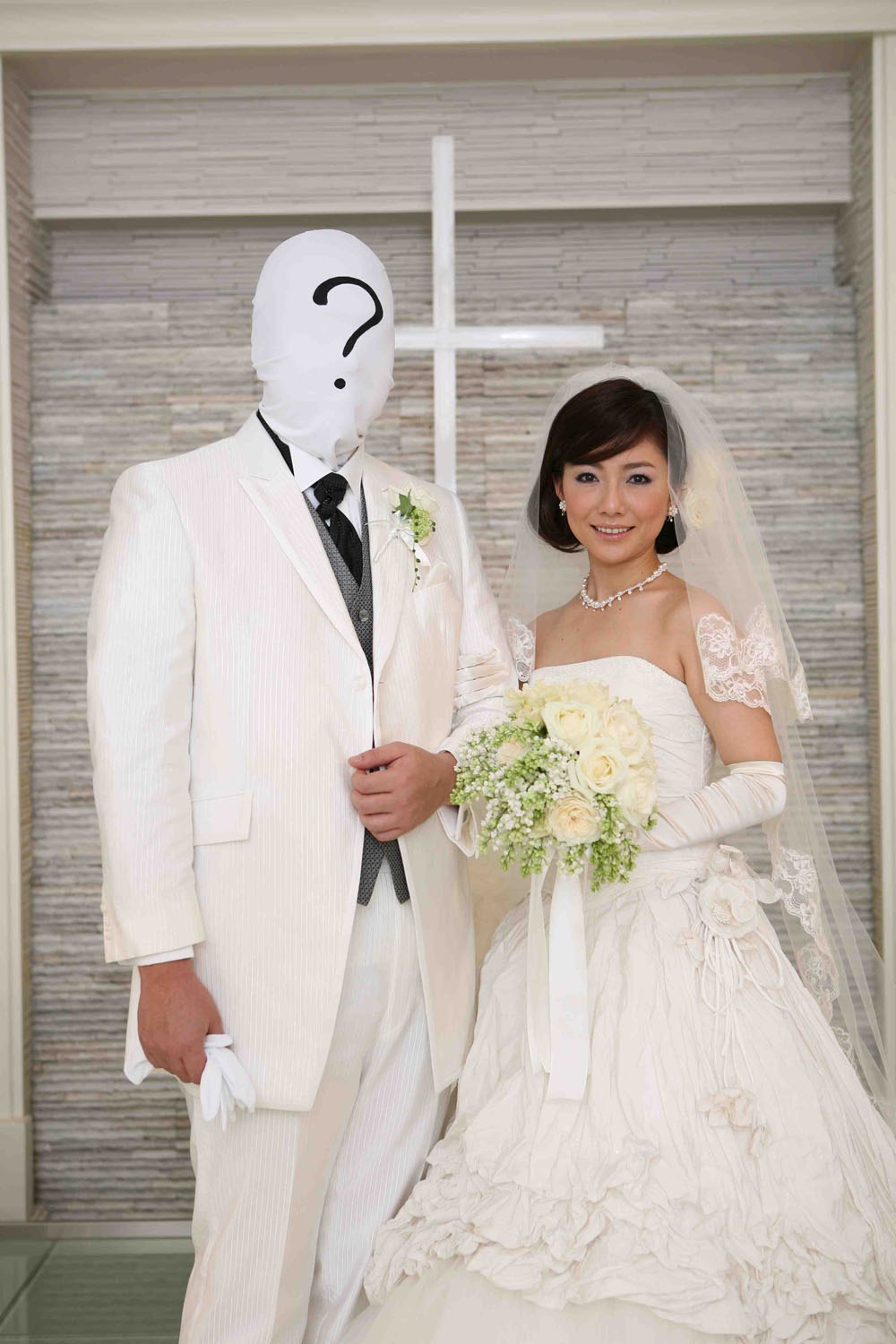 ファンにとっては夢のような企画。これをきっかけに本当の結婚式までこぎ着けるかどうかは、すべてあなた次第。
