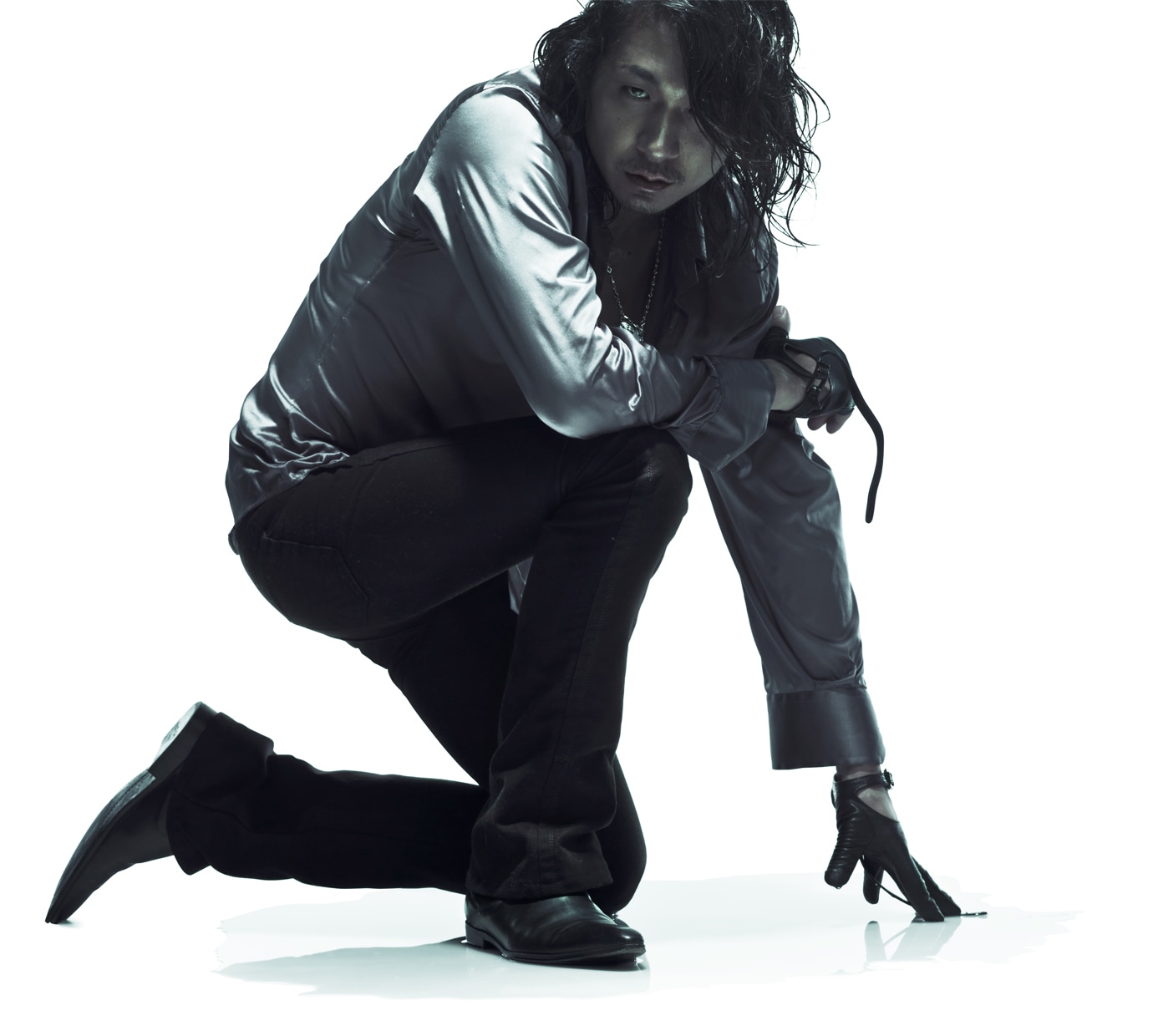 イベント当日は「Deeper」にあてたユニークな歌詞の意味についても、自身の口から語られるかもしれない（画像は右クリック禁止です）。