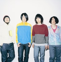 5月18日には、志村正彦のブログ「志村日記」をまとめた初の単行本の発売が決定。特別企画も掲載される予定なのでお楽しみに。