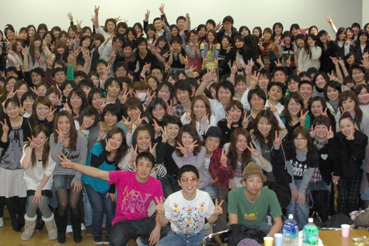 Funky Monkey Babys 看護学校で感動の卒業ライブ 音楽ナタリー Funky Monkey Babys 看護学校で感動の卒業ライブ 音楽ナタリー
