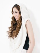 明日3月7日に国立代々木競技場第一体育館で開催されるファッションフェスタ「TOKYO GIRLS COLLECTION by girlswalker.com 2009 SPRING/SUMMER」では、いち早くこの曲が披露される予定だ。