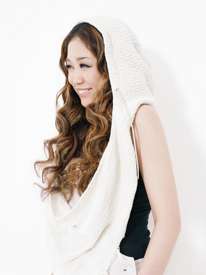 明日3月7日に国立代々木競技場第一体育館で開催されるファッションフェスタ「TOKYO GIRLS COLLECTION by girlswalker.com 2009 SPRING/SUMMER」では、いち早くこの曲が披露される予定だ。