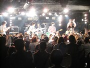 竹内電気、2ndアルバムレコ発ツアーで根性を見せる