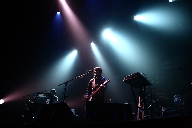 サカナクションのオフィシャルサイトでは、ライブ写真を随時公開中。昨日の公演で撮影された写真もアップされている。