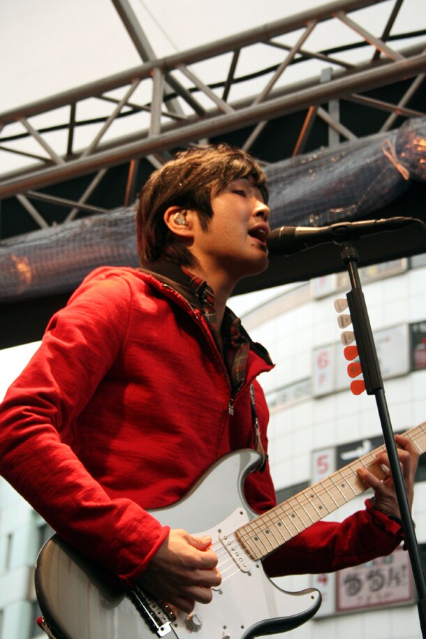 レミオロメン“3月9日”シークレットライブで渋谷騒然 - 音楽ナタリー