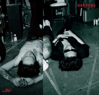 シングルのジャケットは横たわるRECKと中村達也。