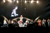 写真は「みんなでドリする？DO YOU DREAMS COME TRUE？SPECIAL LIVE!」ステージの様子。