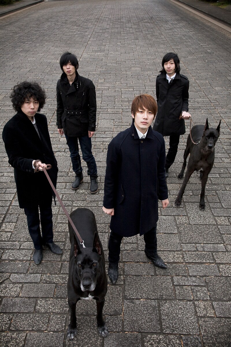 明日4月22日にニューアルバム「THIS IS MY STORY」をリリースするTHE BAWDIES。現在ナタリーPower Pushのコーナーではメンバー4人のロングインタビューを掲載している。