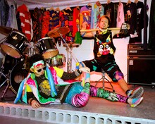 砂十島NANIとヨシカワショウゴによる「第1期BOGULTA」は8月いっぱいまで活動。