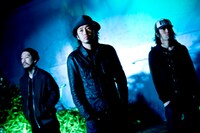 ACIDMANは5月27日にニューシングル「Under the rain」をリリースする。