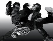 YouTubeのコメントによれば、1stアルバムは「濃くてえげつない」内容に仕上がったとのこと。ファンはお楽しみに（写真は右クリック禁止です）。