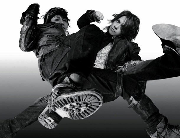 YouTubeのコメントによれば、1stアルバムは「濃くてえげつない」内容に仕上がったとのこと。ファンはお楽しみに（写真は右クリック禁止です）。