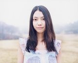 サントリー「なっちゃん」のCM出演で注目を集め、今年5月にシングル「数字と恋」でメジャーデビューを果たした星羅。