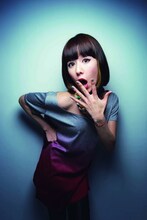 カエラはかつてMCを務めたテレビ神奈川（tvk）の「sakusaku」に、3月30日（月）から5日間限定で復帰。視聴環境にあるファンはお観逃しなく。