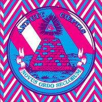 写真は4月に発売されたアルバム「COMING SOON」のジャケット。