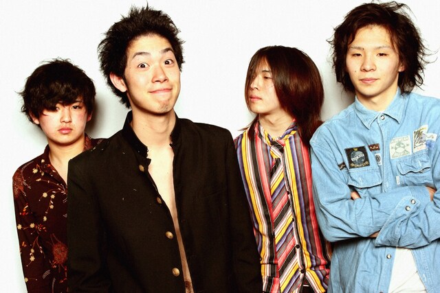 リリースに合わせてオフィシャルサイトも新たにオープン。最新情報をぜひチェックしてみよう。