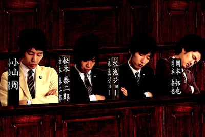 SCOOBIE DO（写真）をはじめ、クリスマス気分を盛り上げるライブバンドが大集合。