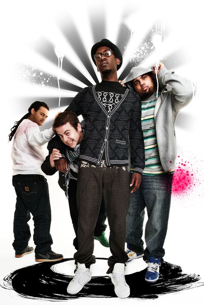 イベントのオフィシャルサイトでは本日4月2日に両会場のタイムテーブルが発表されている。（写真はBURAKA SOM SISTEMA）