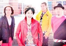 LINDBERGは、12月9日に限定復活を締めくくるラストシングル「LIVE your LIFE」と、日本武道館公演の模様を収録したライブDVD「LINDBERG 20th Anniversary LIVE 《SPECIAL》 ～ドキドキすることやめられへんな（笑）～」をリリース。12月中旬からは全国ツアーも開催する。