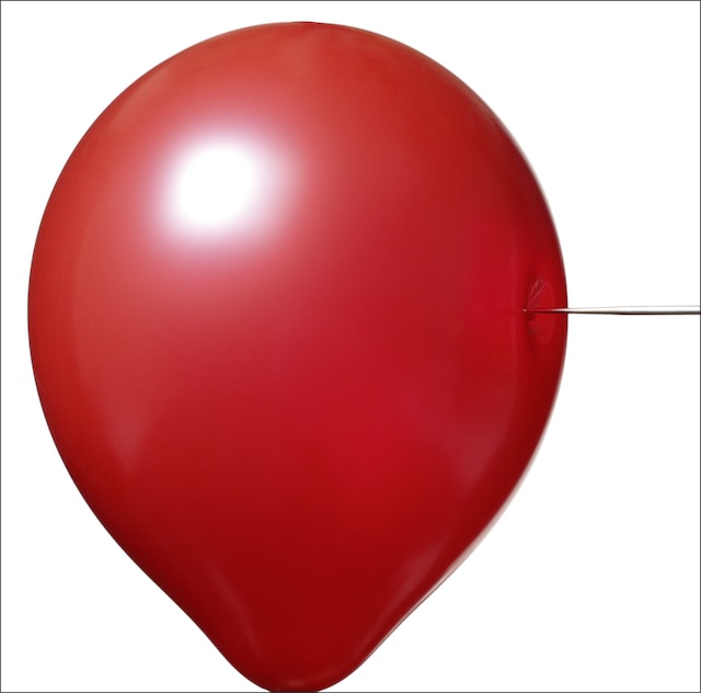 まさに破裂寸前な彼らの音楽性を表したような「Around ザ world 少年」のジャケットデザイン。