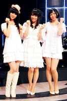 自分たちがゲストとして番組に出演していたときは関根麻里に会うのが楽しかったというPerfume。あ～ちゃんは「自分たちもゲストの皆さんからそう思ってもらえるトークがしたいです！」と意気込んだ。