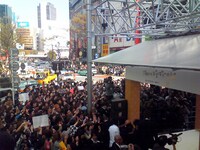 会場には警備70名、関係者200名を配置。