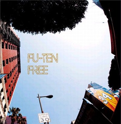 オフィシャルMySpaceでは現在収録曲6曲の先行試聴を実施中。