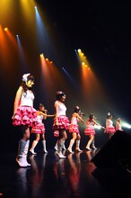 今回アイドリング!!!は、3月のNHKホール公演で着ていた衣装で登場。