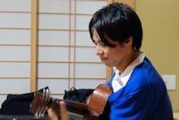 ひさしぶりに家の中で過ごすひとときにクノもリラックスした表情。