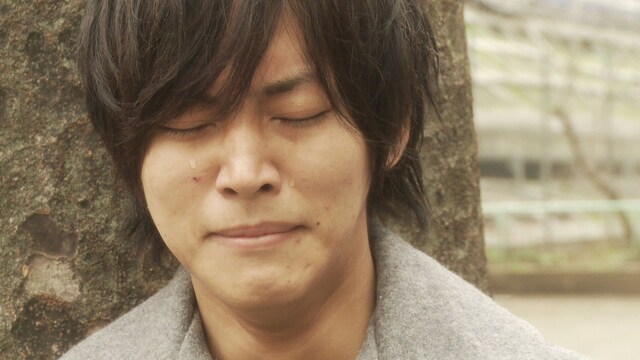 戦隊ヒーローとして活躍する松坂桃李の貴重な泣き顔ショット。