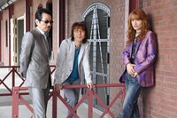 全国ツアー「THE ALFEE AUBE 2010 新世界 -Neo Universe-」真っ最中のTHE ALFEE。