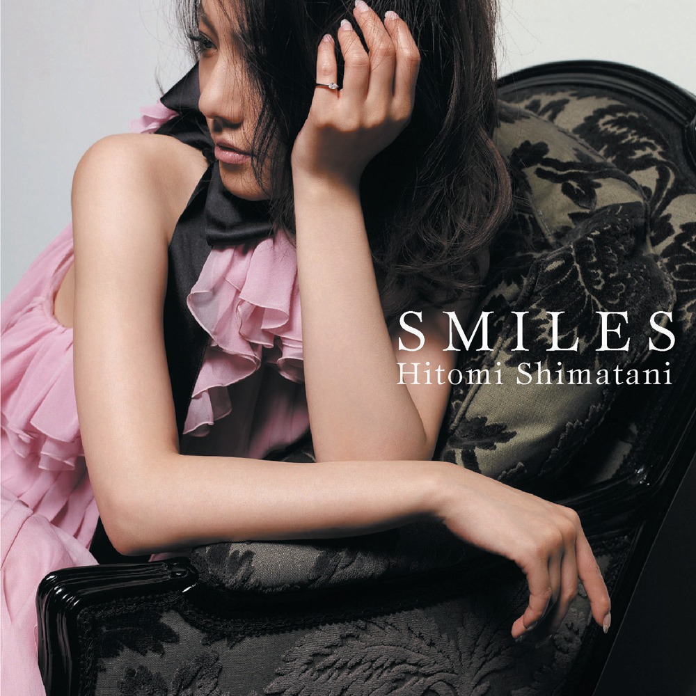 シングル「SMILES」CD＋DVD盤ジャケット