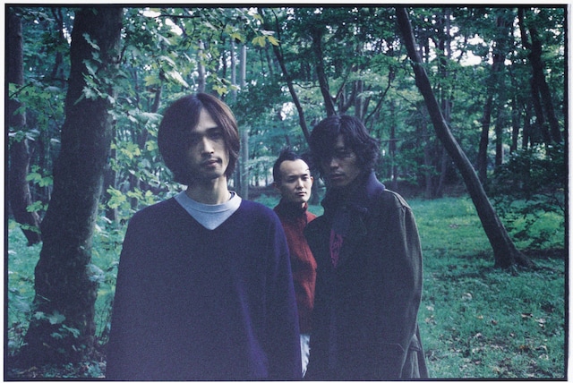 トリオ編成だったメンバー脱退前のeksperimentoj。