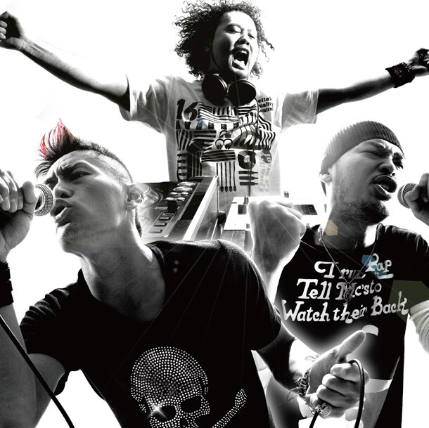 ONE☆DRAFTの新曲「情熱」は2009年NTV系プロ野球中継のテーマ曲（写真はシングル「情熱」ジャケット）。