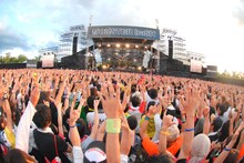 フェスのオフィシャルブログでは、出演アーティストからのメッセージを掲載中。現在ROCK'A'TRENCH、Dragon Ash、OCEANLANE、UNISON SQUARE GARDENからのメッセージを読むことができる。