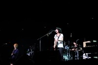 全国ホールツアーの真っ最中、ツアーでのさらなる成長を感じさせるステージを展開したチャットモンチー。