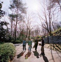 いなかやろうは5月6日に芸能花伝舎（旧淀橋第三小学校）で行われる「廃校フェス」に出演。5月9日には秋葉原CLIB GOODMANでレコ発ライブ「東京の演奏×都会の迷子さん」を開催する。