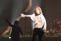 写真は5月2日公演より