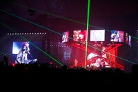 写真は5月2日公演より
