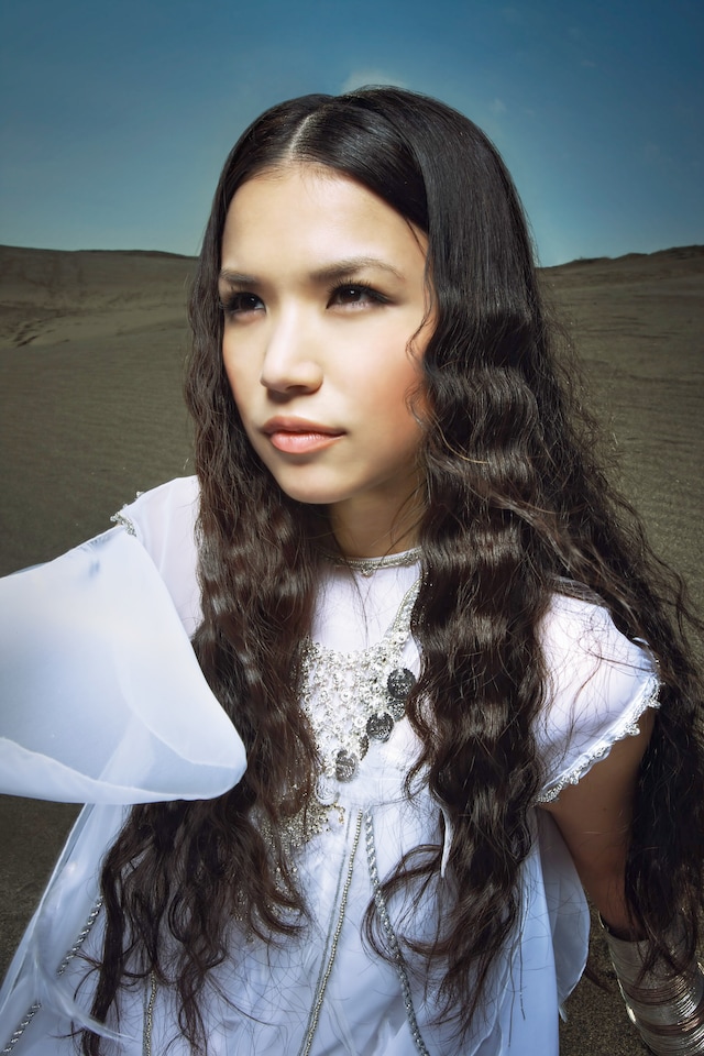 すでに着うた先行配信中の「My Best Of My Life」は、ドラマの高視聴率を受け大ヒット中。