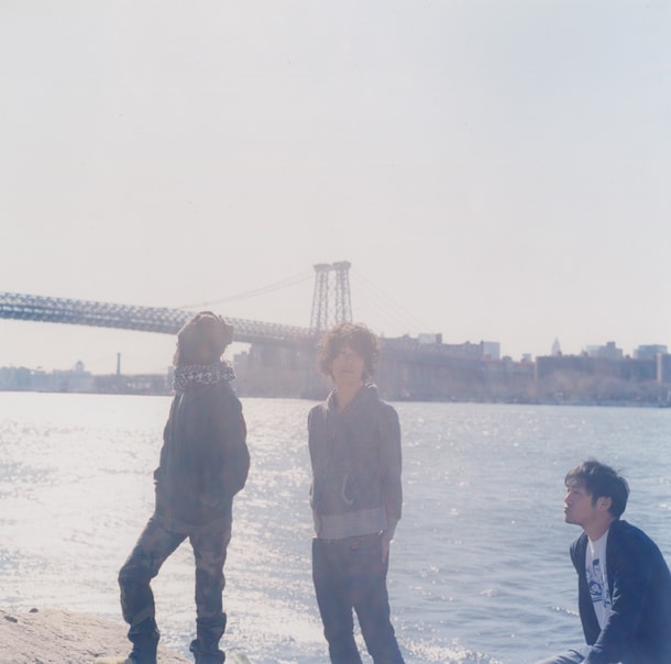 「TWANGS」は前作「Sing」以来、約1年1カ月ぶりのニューアルバム。