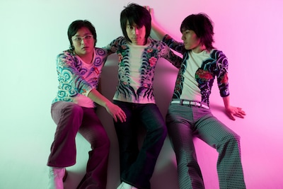 キャプストは本日5月8日から3週連続で、自主企画イベント「大安おばけナイター」を下北沢SHELTERで開催。第1弾の今夜はアナログフィッシュ、第2弾の5月14日はフラワーカンパニーズ、第3弾の20日はSCOOBIE DOをそれぞれゲストに迎える。