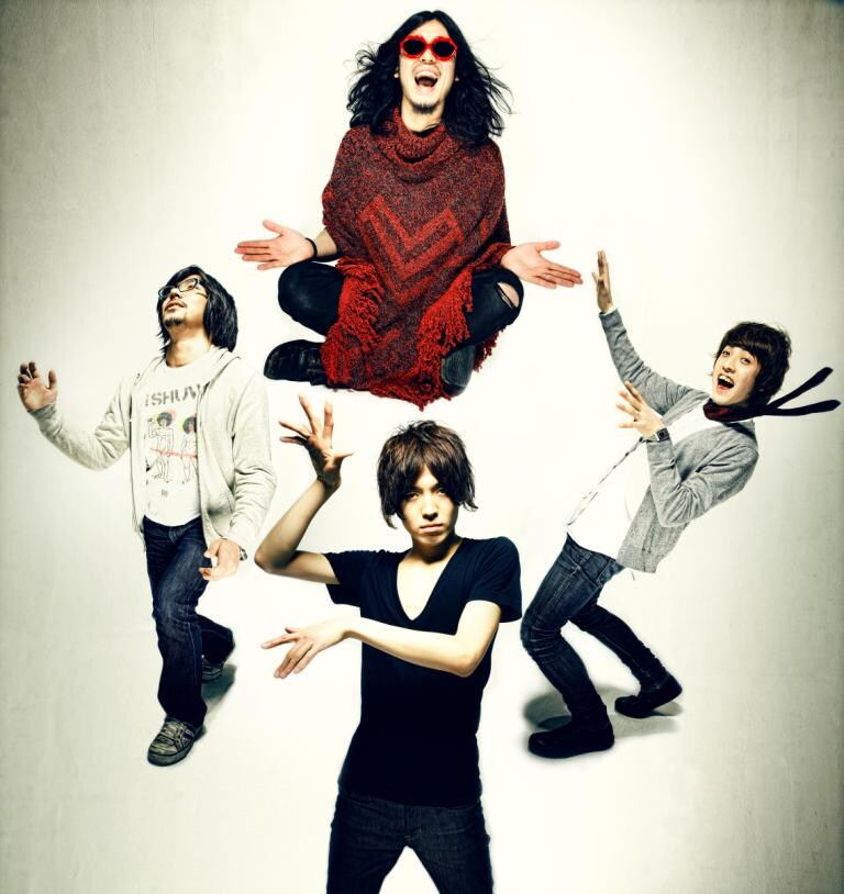 スクービーとtelephonesという豪華顔合わせが実現。踊りすぎに注意しよう。