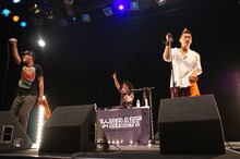 ユーモラスなトークと熱血パフォーマンスで会場を盛り上げたONE☆DRAFT。なお、この日の模様はSony Music On Line Japanで生配信され、抽選にもれてしまったファンも自宅で楽しむことができた。