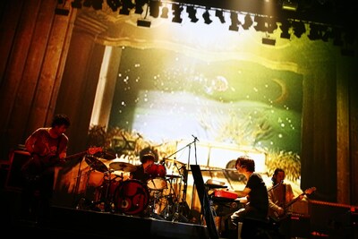 全26曲が披露された今回のステージ。新体制でのスタートを切ってからの半年間を総括するような、圧巻のパフォーマンスとなった。